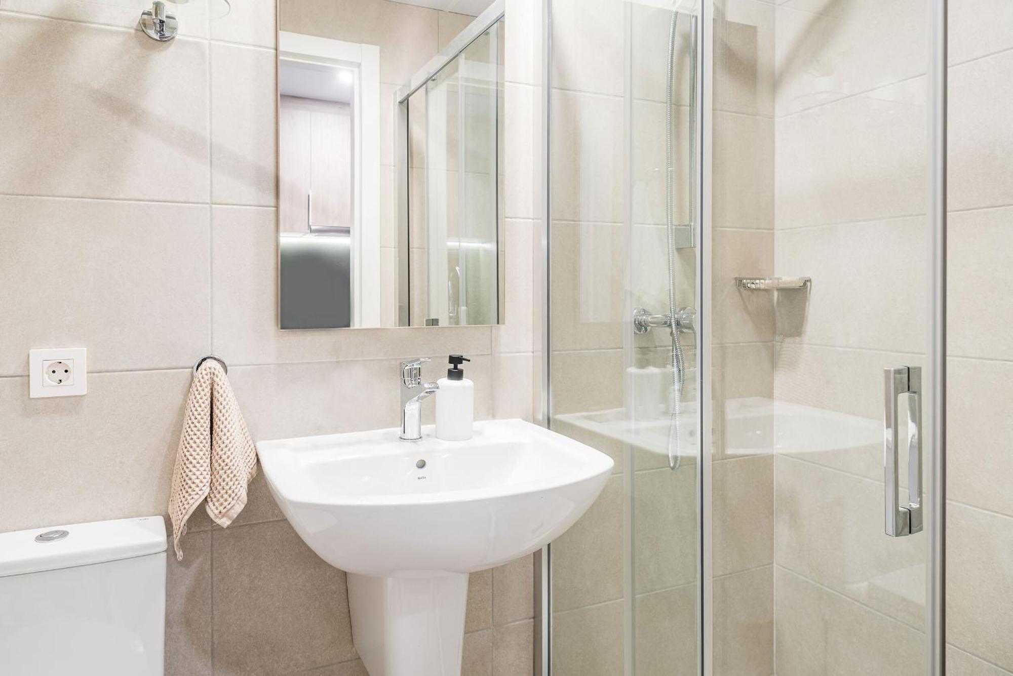 Hotel Nido Malvarrosa Валенсия Екстериор снимка